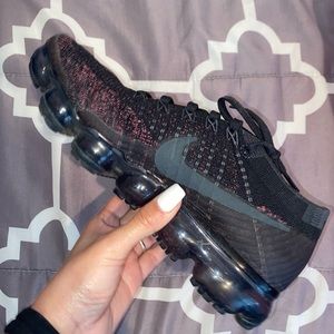 Black Nike Vapormax Sneakers with hint of purple